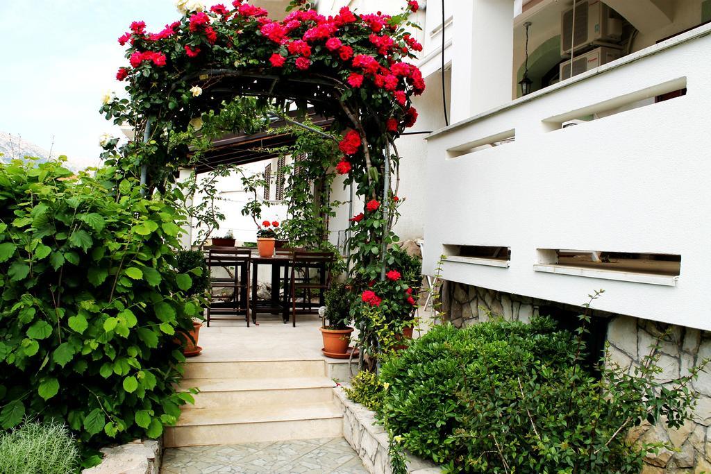 Apartments Frgacic Baška Rom bilde