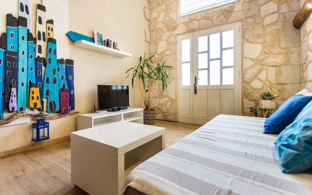 Apartments Frgacic Baška Eksteriør bilde