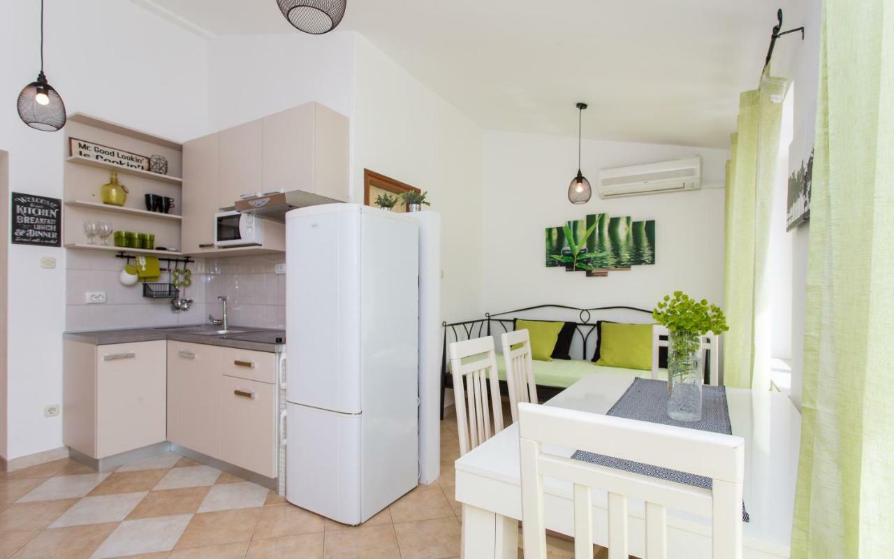Apartments Frgacic Baška Eksteriør bilde