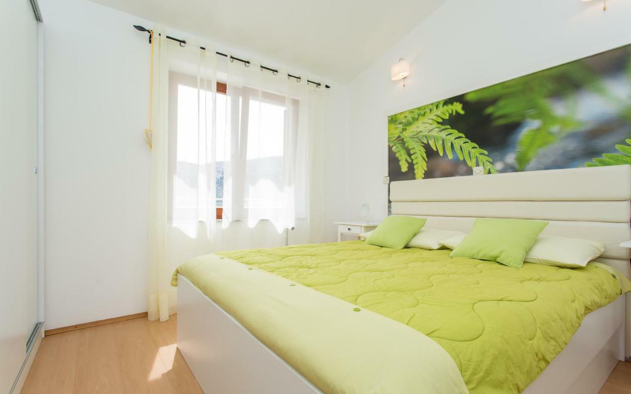 Apartments Frgacic Baška Eksteriør bilde